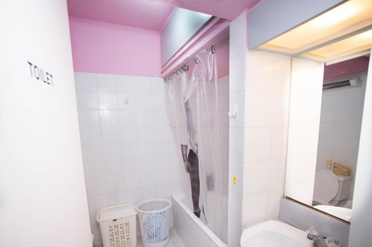 Private Room In A Shared Flat At Best Location Limassol Extérieur photo